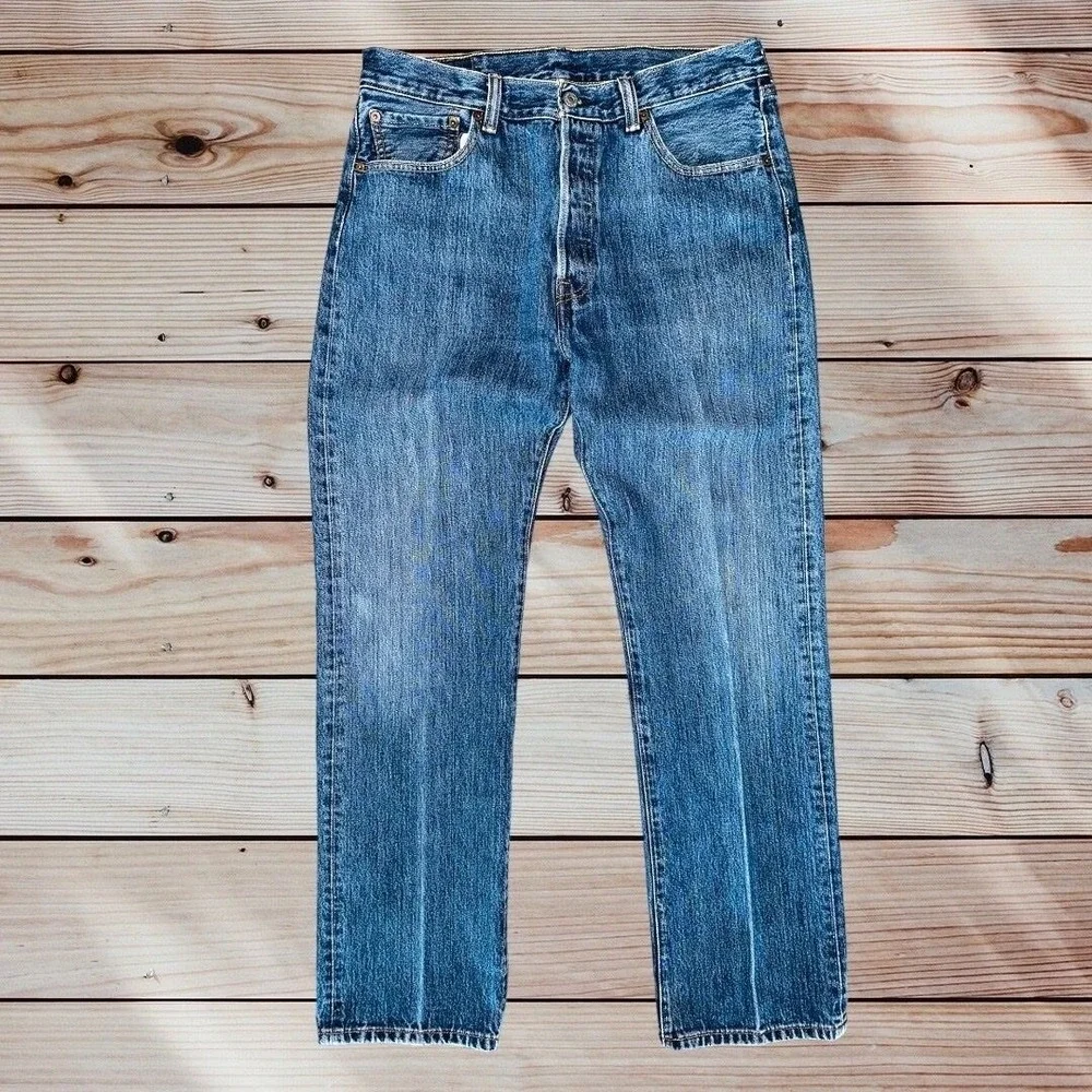 M1 Levi's 501‎ men's Button Fly jeans denim size 34 x 32 wallet imprint worn in